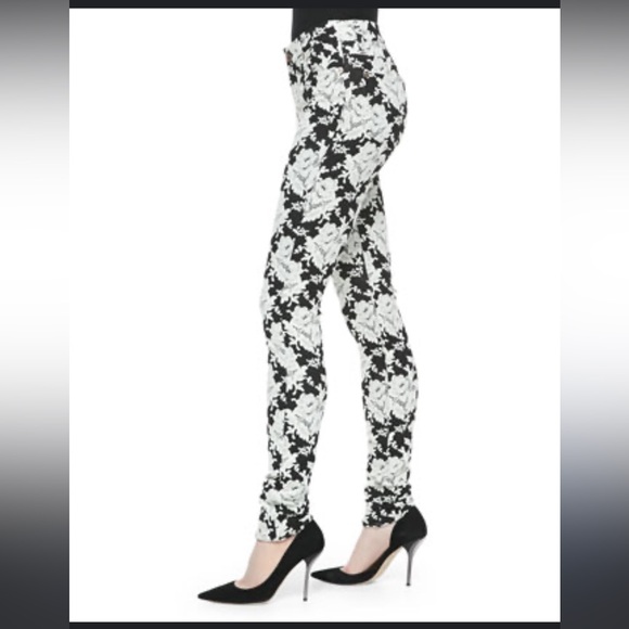 7 for all mankind rose embroidered jeans - Picture 1 of 9